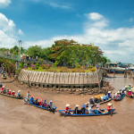 Quý khách lên thuyền, xuôi dòng sông Tiền