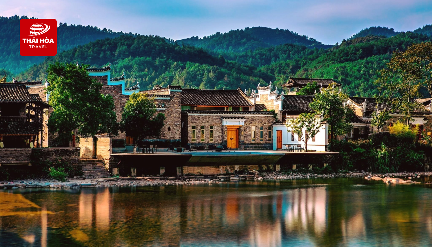 Làng cổ Đông Ly