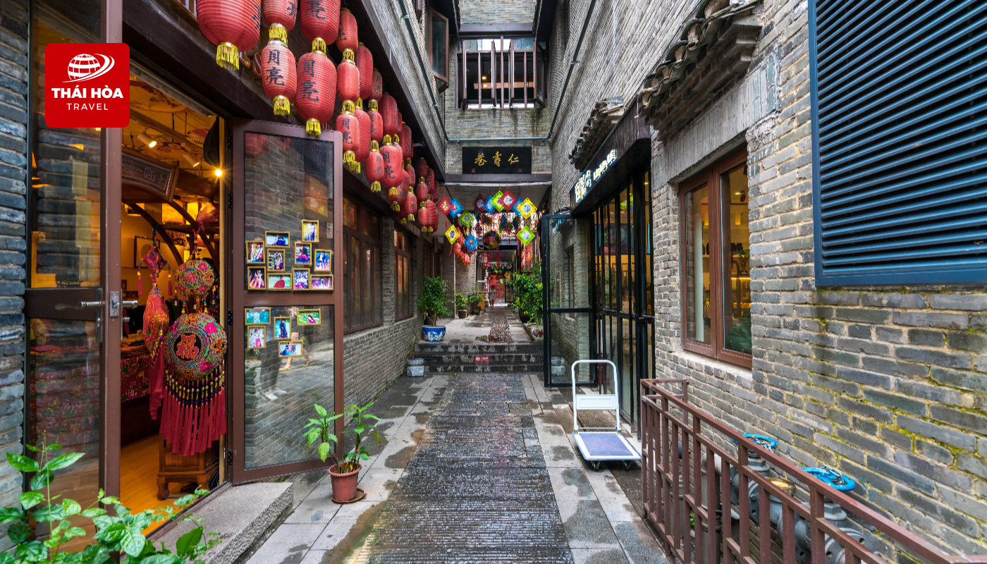 Ngõ Đông Tây