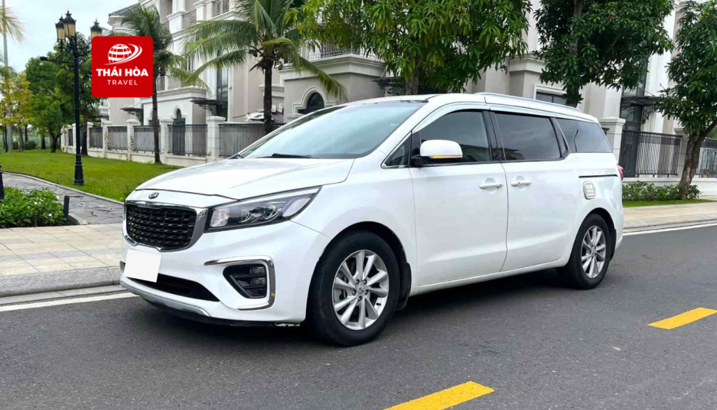 Thuê xe du lịch 7 chỗ Kia Sedona/Carnival
