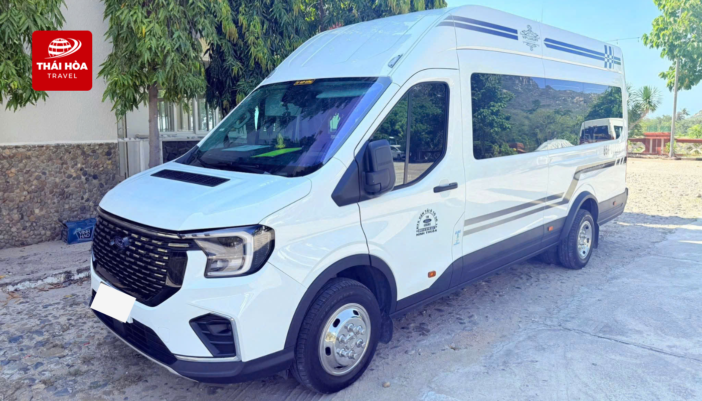 Thuê xe đi Phú Yên 3 Xe 16 chỗ đáp ứng nhu cầu di chuyển của nhóm đông khách