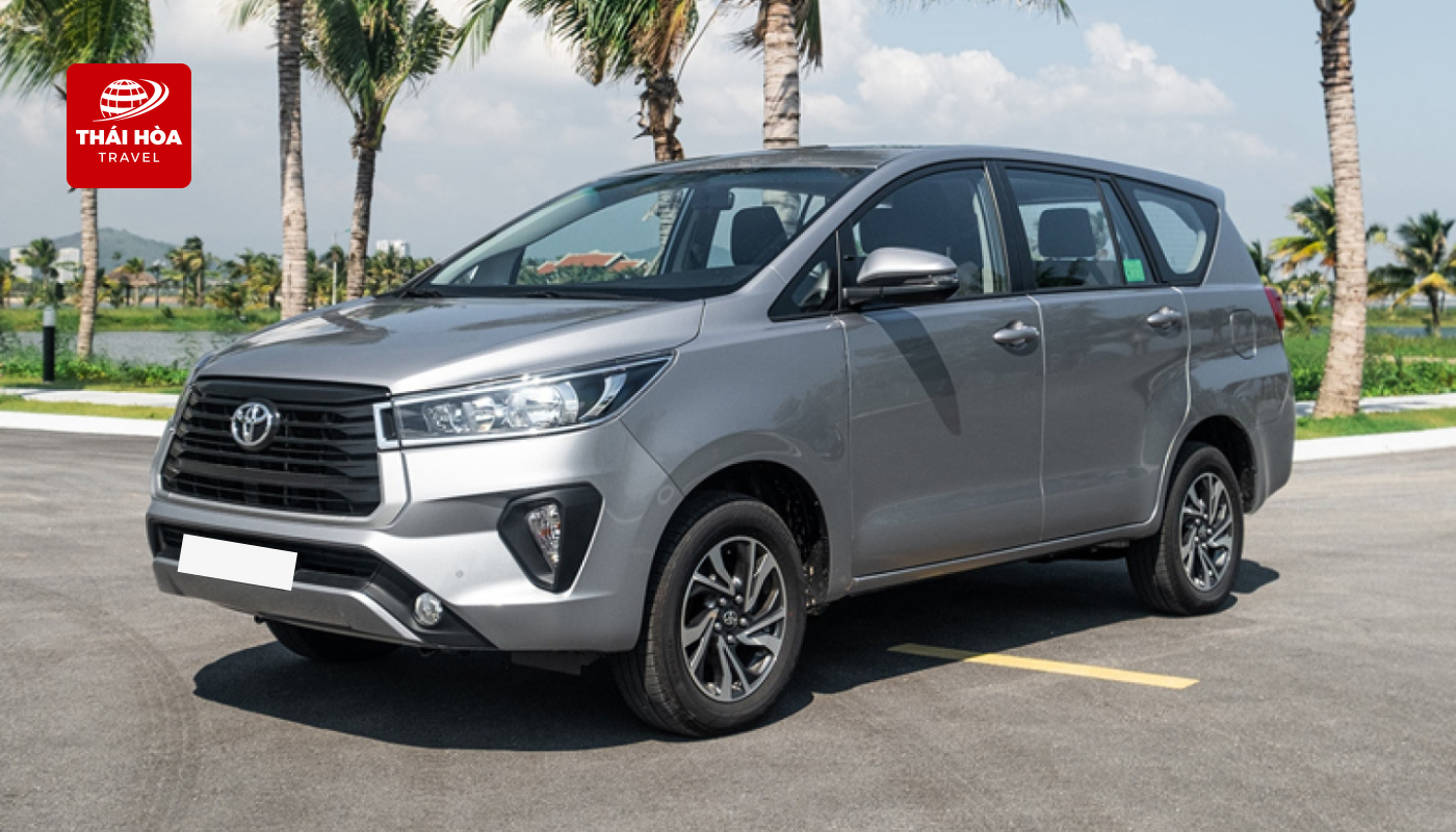 Thuê xe 7 chỗ đi Bình Dương là lựa chọn phù hợp cho gia đình hoặc nhóm từ 4 - 6 người