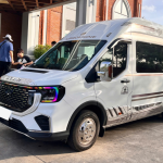 Xe Limousine mang đến trải nghiệm cao cấp với không gian riêng tư và tiện nghi hiện đại.