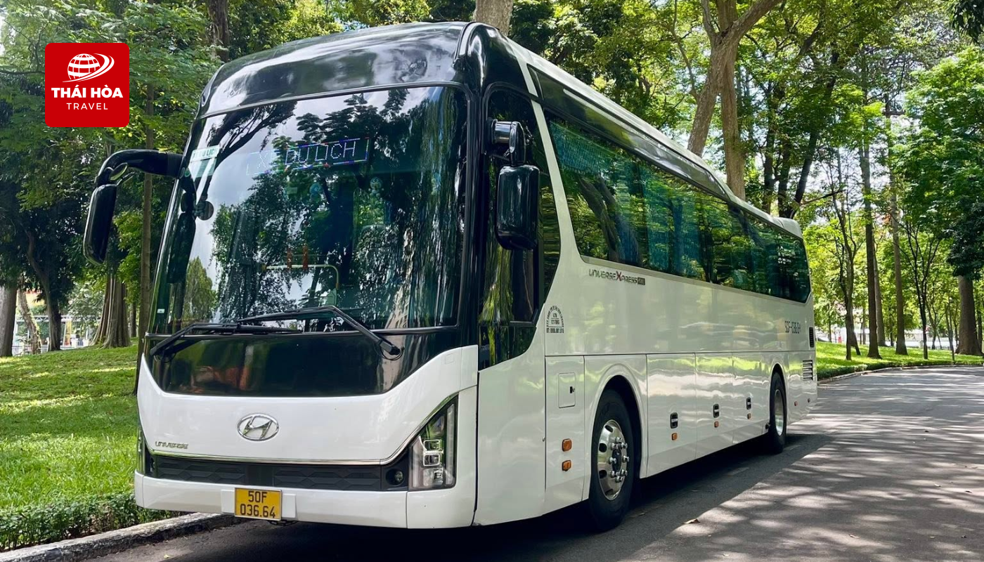 Thuê xe đi Phú Yên 5 Xe 29 chỗ phù hợp với đoàn khách quy mô vừa