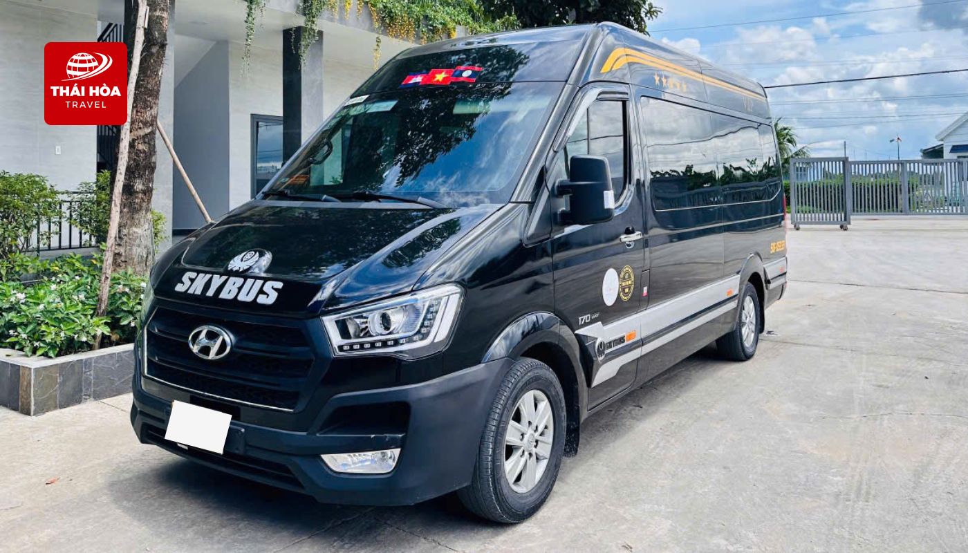 Thuê xe đi Kiên Giang 8 Limousine là lựa chọn dành cho khách hàng ưu tiên sự tiện nghi, riêng tư và trải nghiệm cao cấp