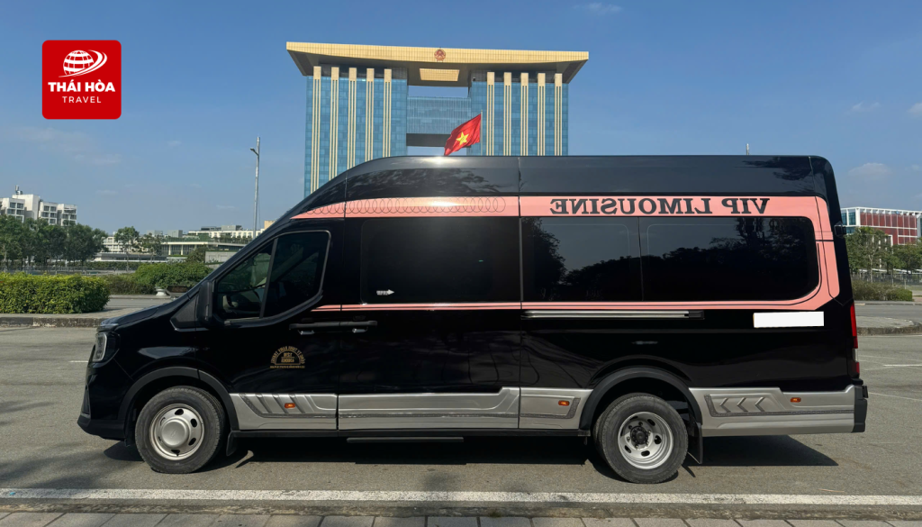 Xe Limousine cao cấp - trải nghiệm đẳng cấp như hạng thương gia