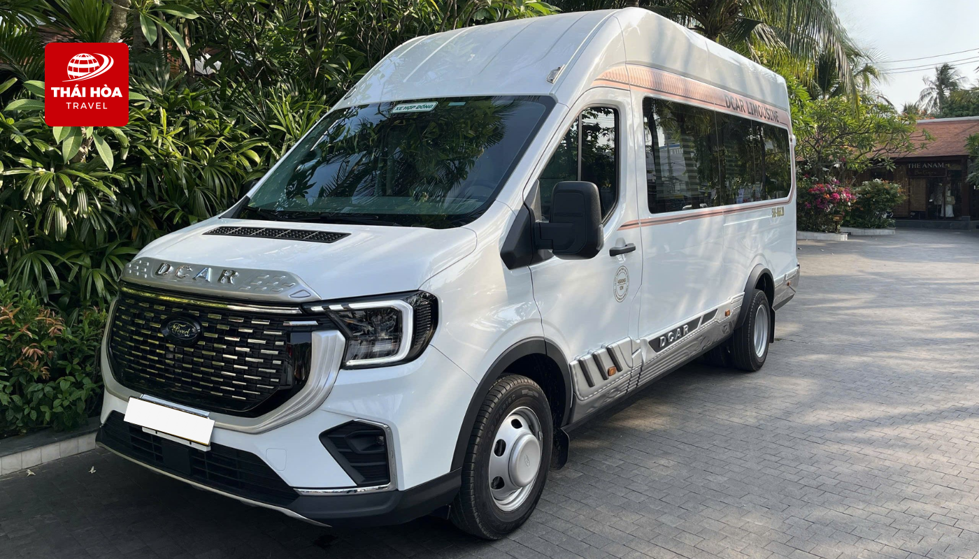 Xe Limousine là lựa chọn phù hợp cho khách hàng ưu tiên sự riêng tư và trải nghiệm tiện nghi cao cấp