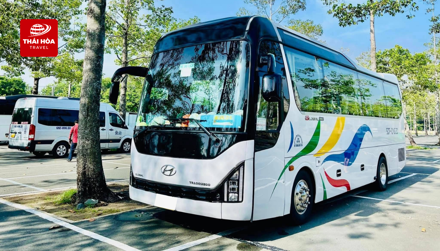 Xe 35 chỗ là lựa chọn phù hợp cho các đoàn từ 25 - 34 người,