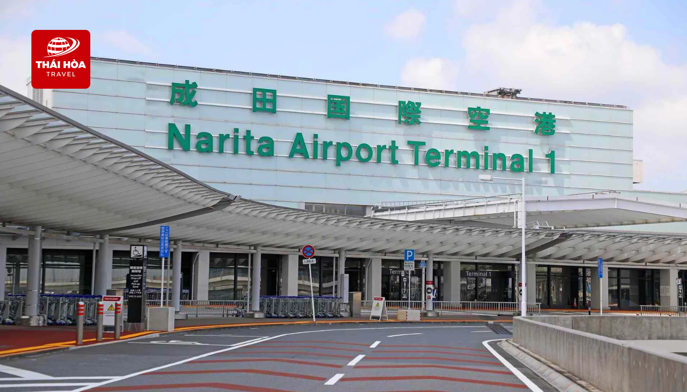đoàn ra sân bay Narita để làm thủ tục đáp chuyến bay trở về Việt Nam