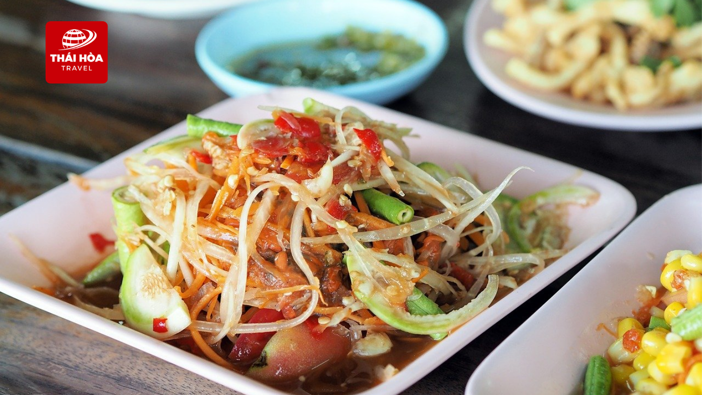 Hình ảnh món Som Tam (gỏi đu đủ) tại Thái Lan