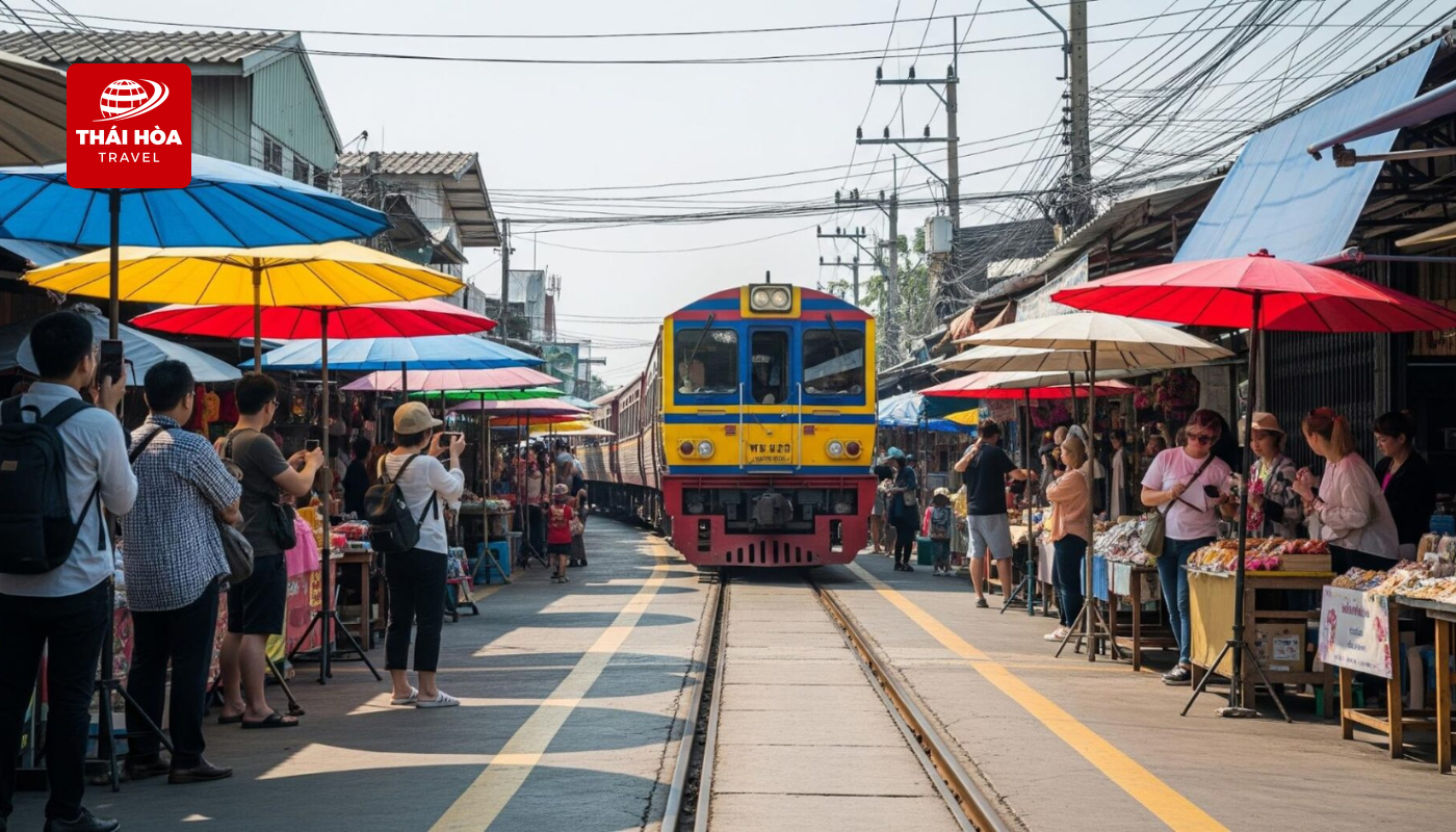 Chợ đường ray Maeklong